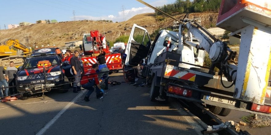 Siirt’te trafik kazası: 1’i ağır 2 yaralı