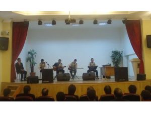 Hükümlü Ve Tutuklulara Konser