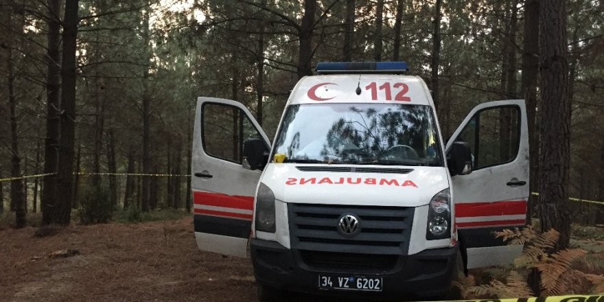 Çalınan ambulans incelemelerin ardından olay yerinden kaldırıldı