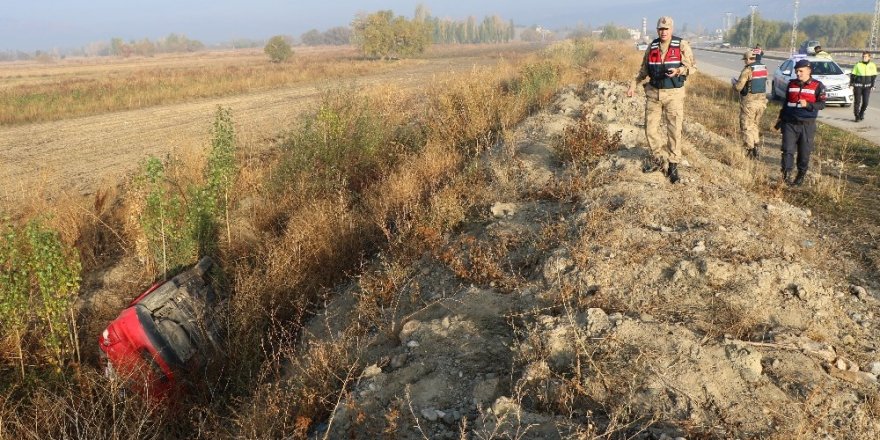 Erzincan’da göreve giden askerler kaza yaptı: 2 yaralı