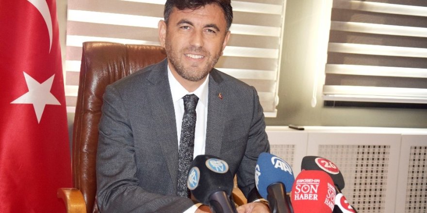 AK Parti İl Başkanı Çalışkan Büyükşehir’e yüklendi