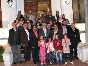 Kocaelili Romanlardan Vali Karaloğlu’na Vefa Ziyareti