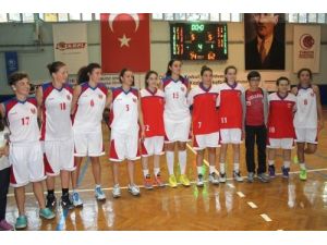 As Osmaniye Gençlik Sahadan 74-62 Galip Ayrıldı