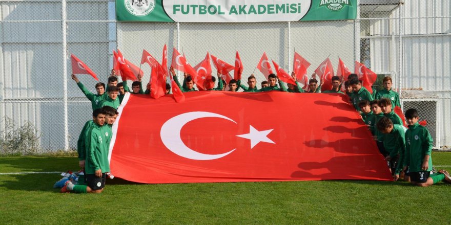 Konyaspor  Akademiden  kampanyaya destek