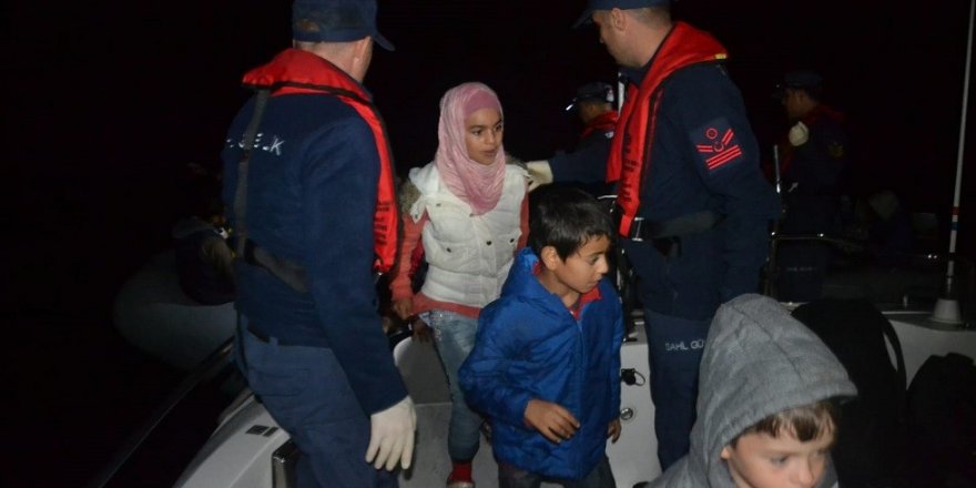 95 düzensiz göçmen Sahil Güvenlik uçağı sayesinde yakalandı