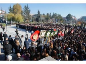 Bolu'da Düzenlenen Törenle Atatürk Anıldı