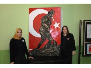 Bafralı Öğretmenlerin Atatürk Rölyefi Beğeni Topladı
