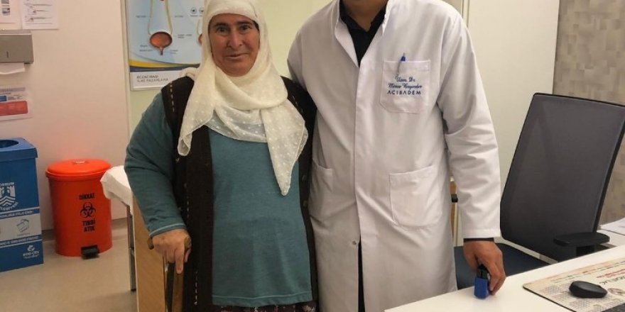 Diyabet hastası yaşlı kadın kapalı ameliyat yöntemiyle 6 cm’lik kanserli tümörden kurtuldu