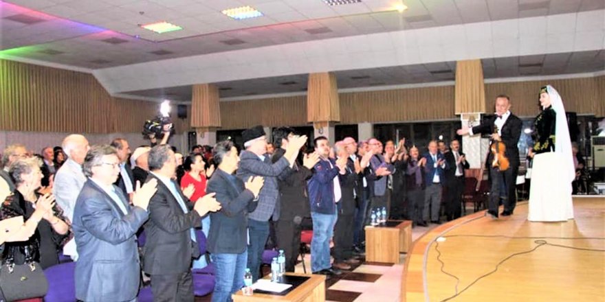Kırım Derneği konser düzenledi