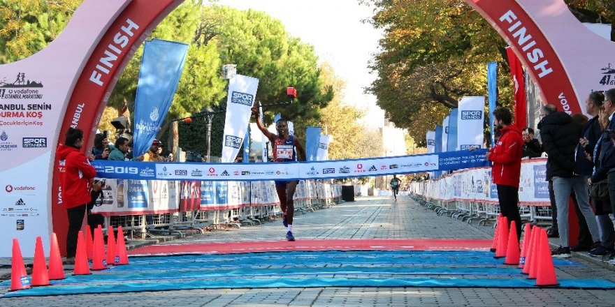 Vodafone 41. İstanbul Maratonu’nu kazanan isimler belli oldu