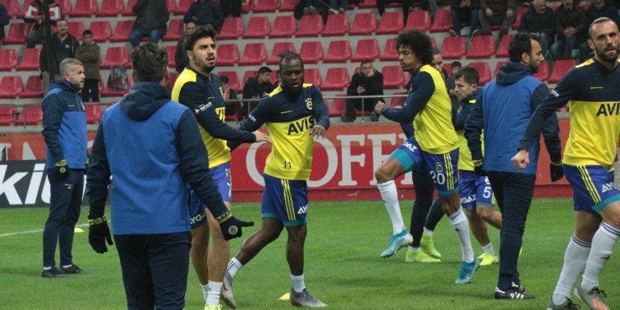 Süper Lig: İM Kayserispor: 0 - Fenerbahçe: 0 (Maç devam ediyor)