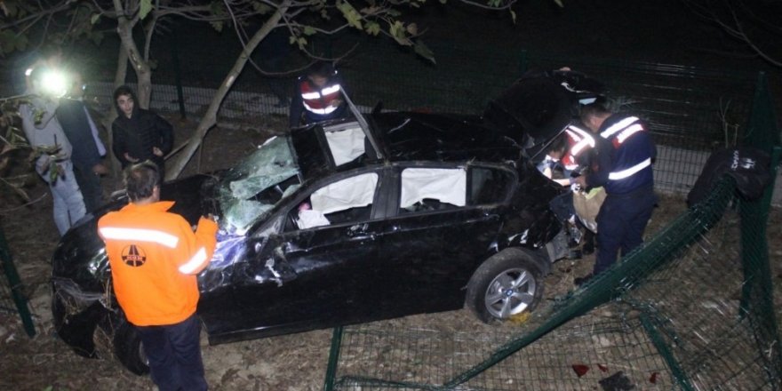 Kocaeli’de kaza yapan otomobil 60 metrelik uçuruma yuvarlandı: 1 yaralı