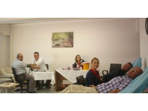 Ufuk Eğitimciler Derneği Üyeleri Kan Bağışı Yaptı