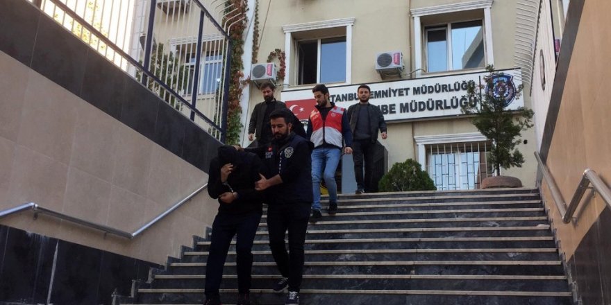 Beyoğlu’nda Faslı turistten ’Jet Ski’ anahtarı ve para çalan şahıslar tutuklandı