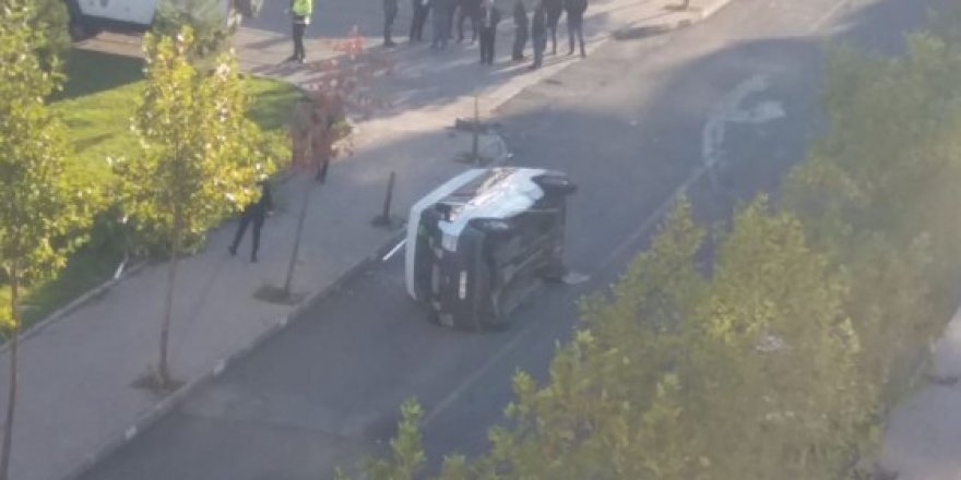 (Düzeltme) Diyarbakır’da servis aracı kaza yaptı: 5 yaralı