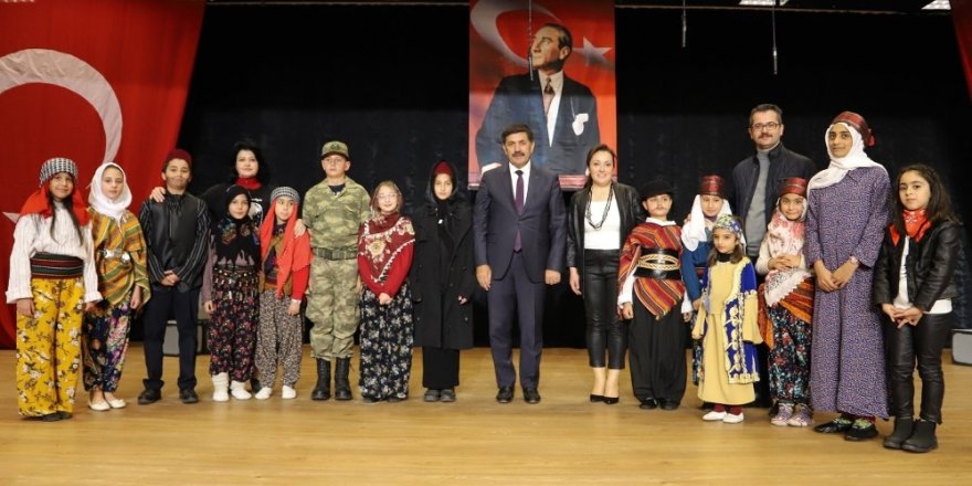 Erzincan Belediyesi Çocuk Tiyatrosundan anlamlı program