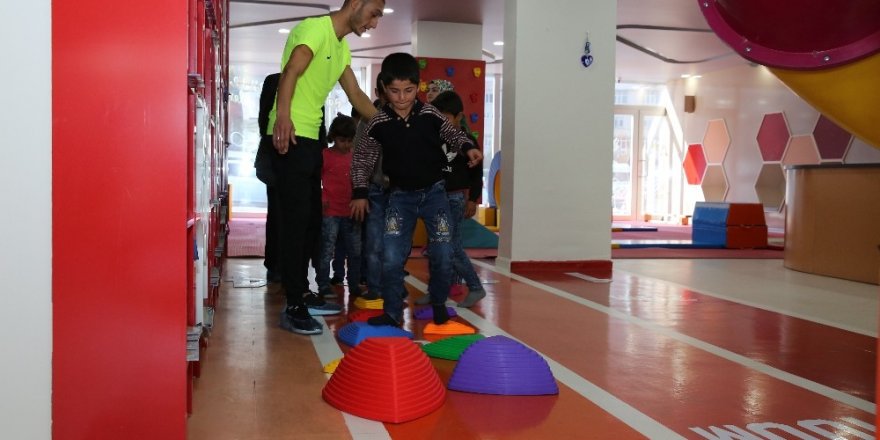 Mardin’de çocukların yüzü Kulüp Başak’la gülüyor