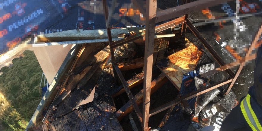 Manavgat’ta çatı izolasyonu yangına sebep oldu