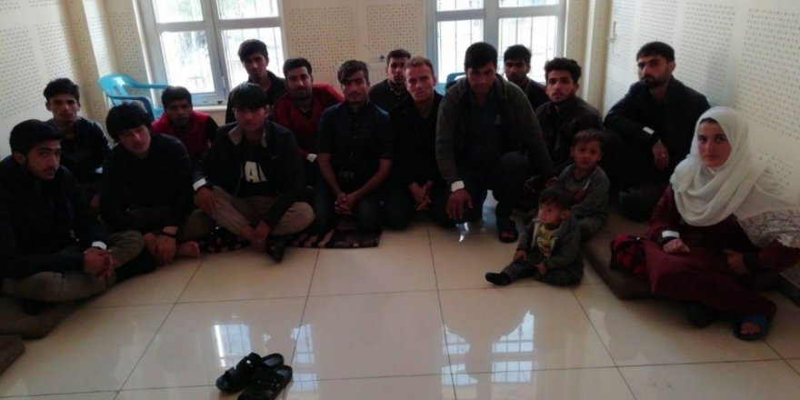 Gaziantep’te 17 kaçak göçmen yakalandı