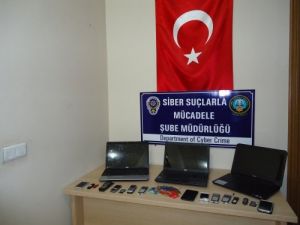 Bankalar Adına Arayıp Binlerce Kişinin Hesabını Ele Geçirdiler