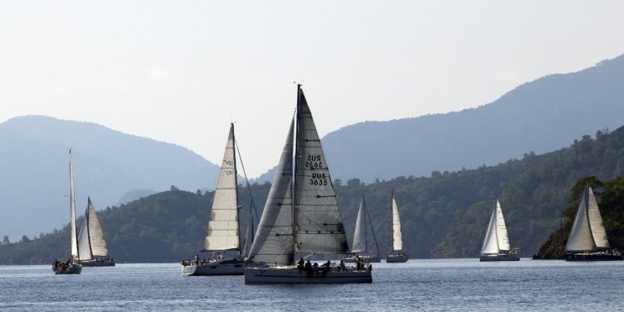 Yelkenli yatlar Fethiye’de yarıştı
