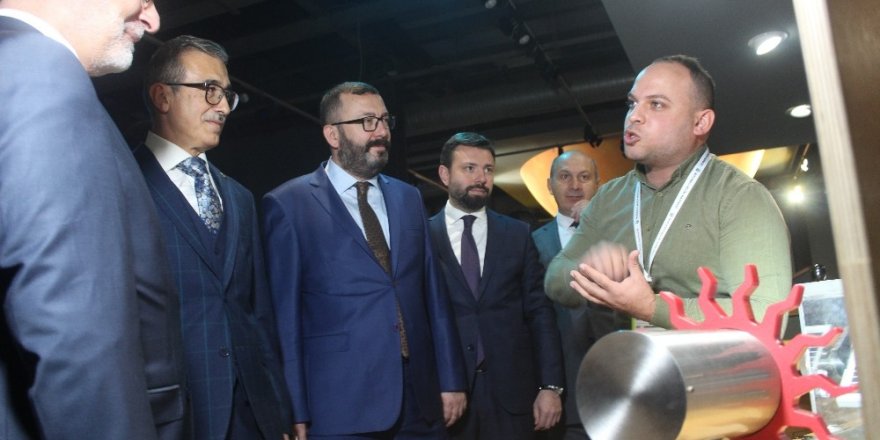 Savunma Sanayii Başkanı İsmail Demir, Kocaeli Bilim Merkezini gezdi