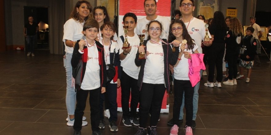 Antalya’da yapılan Robotex İnternational 2019’da Türkiye Şampiyonluğu Kayseri’ye geldi