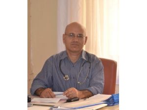 Aile Ve Çevreyi Örnek Alan Çocuk Sigaraya Başlıyor