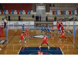 Şahinbey Belediye Voleybolda 4’te 4 Yaptı