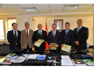 Saü İle Smmmo Arasında İşbirliği Protokolü İmzalandı