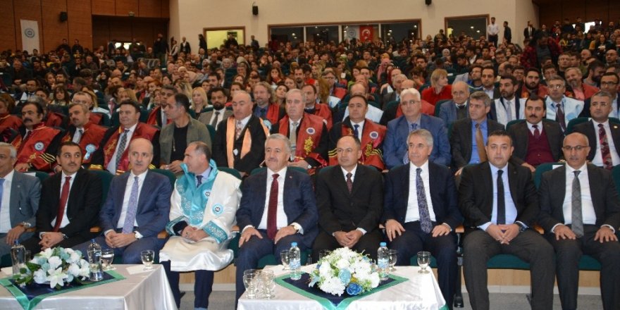 AK Parti Genel Başkan Vekili Kurtulmuş: "Türkiye büyük oyunu görüyor”