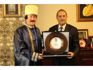 Ahilik Onur Ödülü Rektör Kocacık'a Verildi