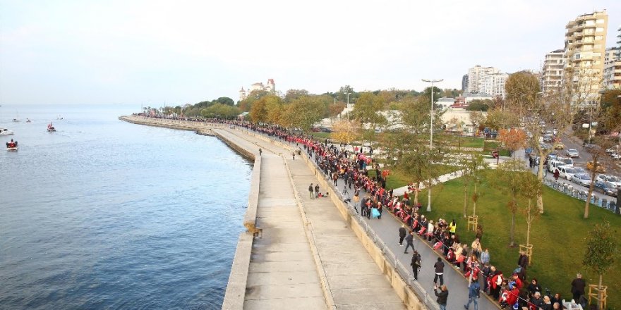 Kadıköy’de 10 Kasım’da ‘Ata’ya Saygı Zinciri’