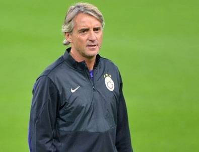 Galatasaray'da fatura 4 futbolcuya kesildi