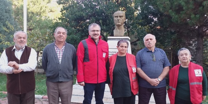 Huzurevi sakinleri Atatürk’ü unutmadı