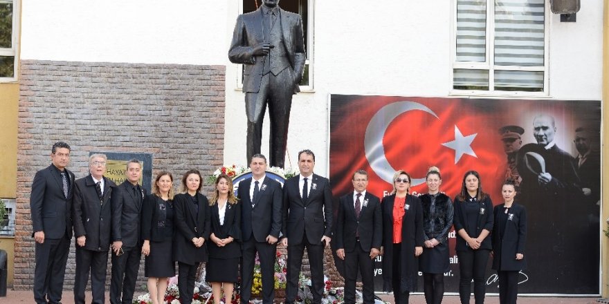 Gaziantep Kolej Vakfı’nda Atatürk özlemle anıldı