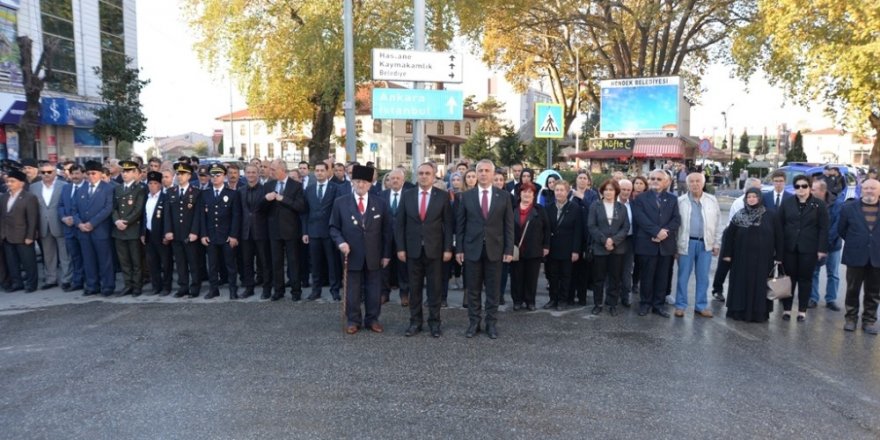 Hendek’te 10 Kasım Atatürk’ü anma törenleri