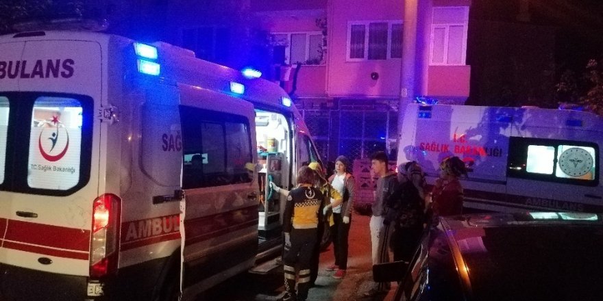Kocaeli’de sabaha karşı çıkan yangından etkilenen 6 kişi hastaneye kaldırıldı