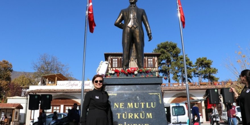 Safranbolu Köyiçi Meydanı’nda Atatürk heykeli açıldı