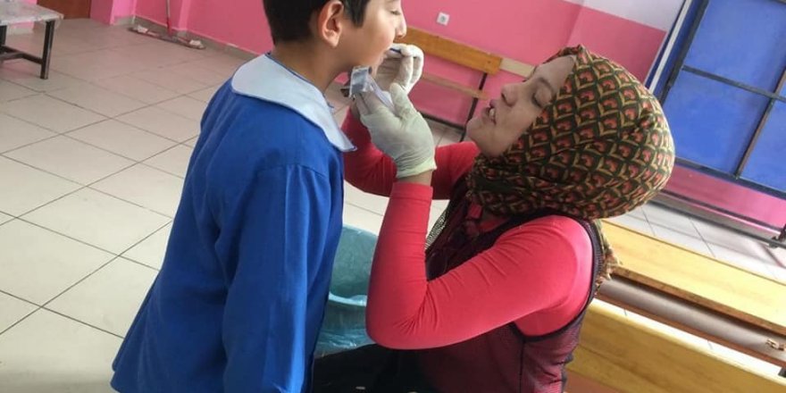Kastamonu’da öğrencilere diş taraması yapıldı