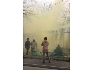 Moskova’da Polonya Büyükelçiliği’ne Havai Fişekli Saldırı