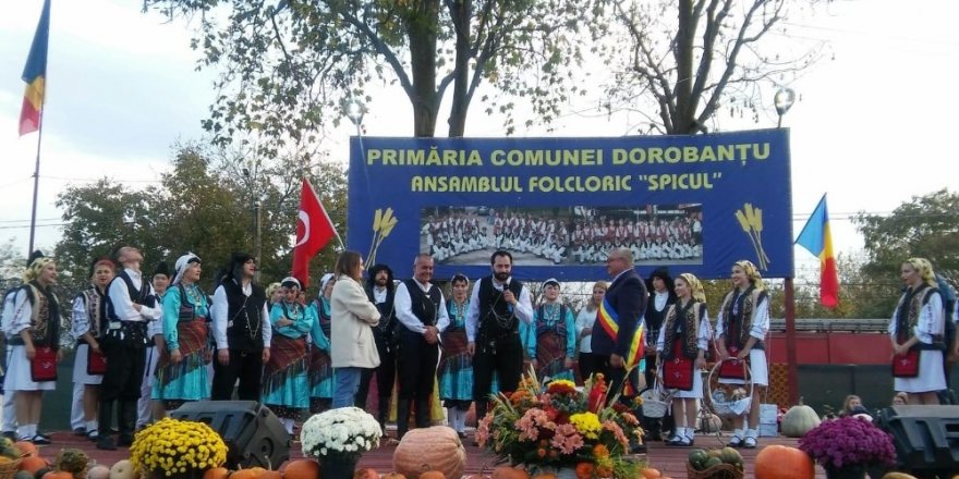 Çağdaş Anadolu Romanya’da İstiklal Marşını coşku ve gururla söyledi