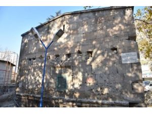 Babük Bey İle Emir Şahap Yapıları Restore Edilecek