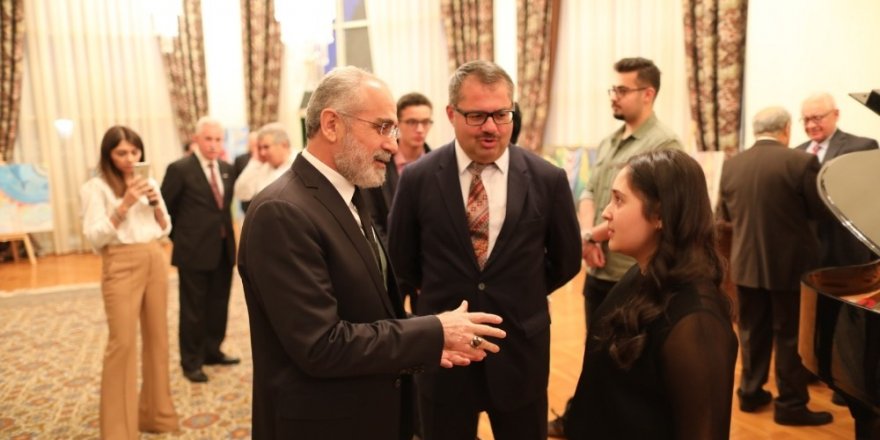 Cumhurbaşkanı Başdanışmanı Topçu: “Karabağ’a selam iletiyorum”