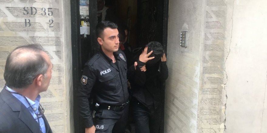 Beyoğlu’nda hırsızları apartmana kilitleyip polislere teslim etti
