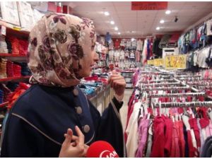 Sadaka Kutusunu Çaldı