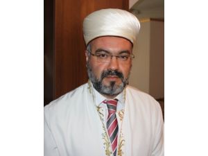 Müftülük, "Kerbala Ayrılık Değil" Diyerek Ulu Camii'de Kur'an-ı Kerim Okuttu