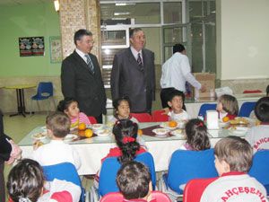 Bahçeşehirli minikler tasarrufu öğreniyor