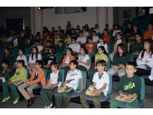 Belediye Çocuklara Hayvan Sevgisini Aşılıyor