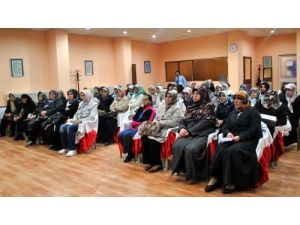 Evli Çiftler Aile İçi İletişim Sorunu Yaşıyor